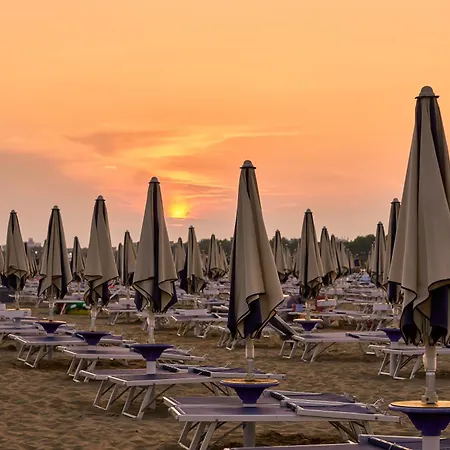 Coastal Comfort In A Cozy Seaview Bibione
