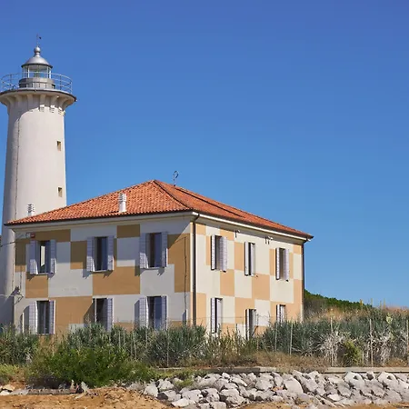Coastal Comfort In A Cozy Side Sea View Apartamento